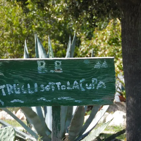 Trulli Sotto La Cupa